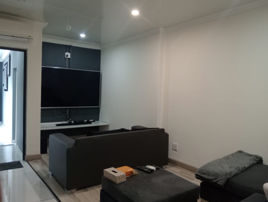 4 Bedroom Property for Sale in Safari Gardens North West